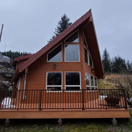 Mountain N' Shores Chalet