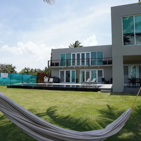 W Panoramic Ocean front with access/Infinity Pool