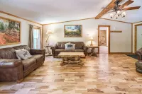 Hocking Hills Getaway w/ Hot Tub, Sauna & 20 Private Acres. Pet-Friendly! - 3つ星