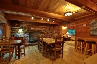 The Dirtyface Mountain Lodge Cup#1596Rustic Charm, Minutes to Leavenworth, Pool - Homestays
