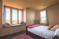 100 Dreamy Acres.100 Mile Views. Night Skies. Hotels in 