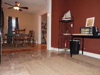 Close to trails! Cozy home base for your snowmobile adventures. Hotéis em Millinocket