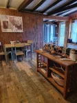 Rustic Cabin on River just off the beaten path