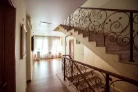 Chaika Hotel --> Chaika飯店 - 酒吧
