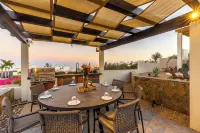 4-Villa Estate: Steps to Beach ~ 3Mi Flora Farms ~ 180° Ocean Views ~ Pool - 방갈로