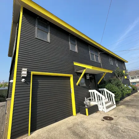 Newly Renovated 4BR 2BA Ocean Block Bay View Ship Bottom Home Central Location