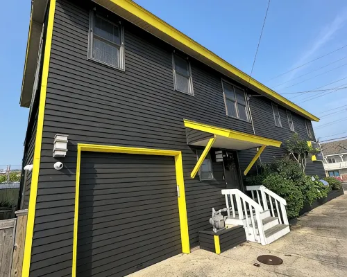 Newly Renovated 4BR 2BA Ocean Block Bay View Ship Bottom Home Central Location Hotels in Ship Bottom