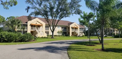 BEACH & SUNSETS CONDO!
