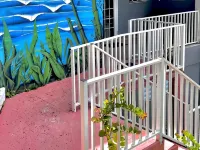 Beautiful, spacious house 9 minute drive to beach with electric generator 阿瓜達酒店