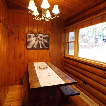 The Owl of Lake George 2 BR deck lake views fireplace