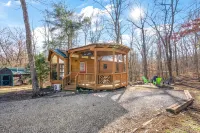 Stay Awhile - Historic Monteagle Hiking