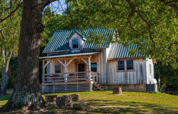 Private cabin on 80 acre farm in Adams County Ohio