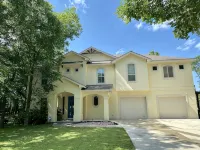 Lake Placid Family Getaway in Seguin, Texas - 4-Star