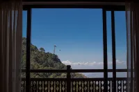 Chandragiri Hills Resort Kathmandu-Luxury in the Clouds - con vistas a la montaña