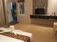 Grand Mansion II Hotel Blitar 勿裡達縣住宿飯店