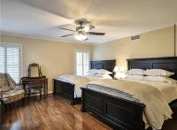 Town of Highland Park Charming SMU Hilltop Cottage - Country Houses