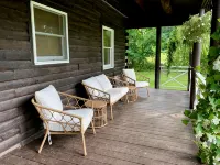 Luxurious & Modern 3 BR 1.5 Bath Log Cabin