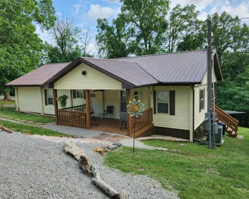 Cottage at Lake Cumberland; 6m walk to water at Clearwater public boat ramp Hotels in Wayne County