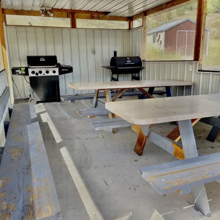 Large Lodge in Lava Hot Springs, Idaho 8 bedrooms sleeps 35