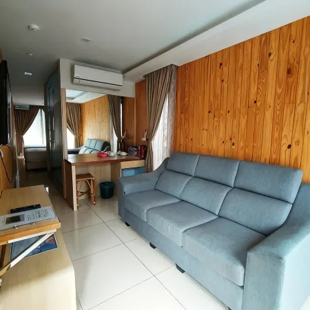 Kluang Container Swimming Pool Hotel
