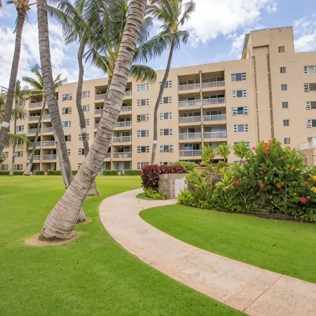 Oceanfront 2Br_2BA Kihei Maui–Stunning Lanai Sunsets, Beach Front, Turtles!
