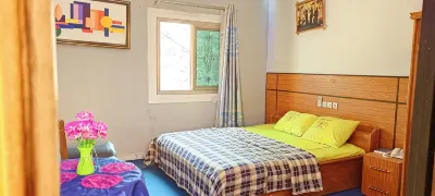 Samuel T. SANWAOGOU Hotels in 