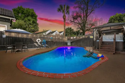 Lux Brand New! Beautiful House w/ Pool & Hot Tub - Kolam Renang Peribadi