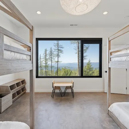 @HouseonGlacier - Modern Ski-in, Ski-Out Chalet with Private Hot Tub & View