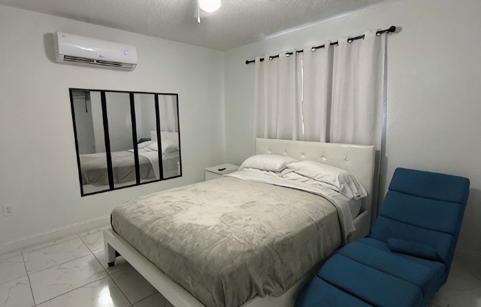 Cozy little apartment in Sprin Hill!