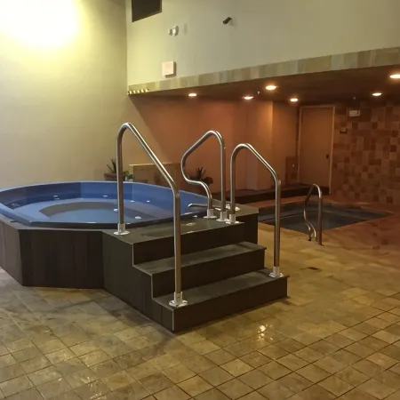 Killington Condo Penthouse Mountain View Underground parking Pool Hot Tub - 3F10
