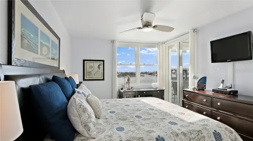 Water Views, Private Beach, Luxury Condo - Private Pools
