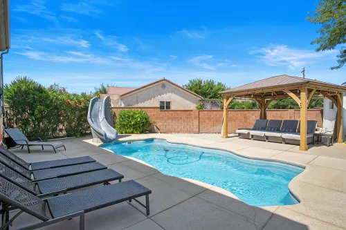 Zion Desert "Cruise" House - private pool, hot tub & game room - 4-Star