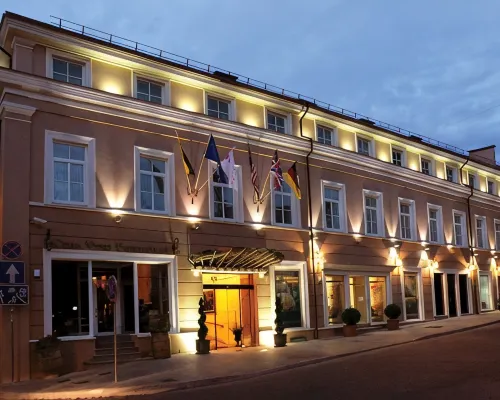 帝國飯店及餐廳 維爾紐斯火車站（Vilnius Train Station）附近的飯店
