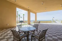 Direct Beachfront Lazy River Waterslide Hot Tubs-Walk to Restaurant's and Bar's - 4 Sao