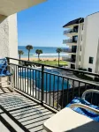 Indies House Sought After Beachfront Condo w Pool near shopping and restaurants - Private Pools