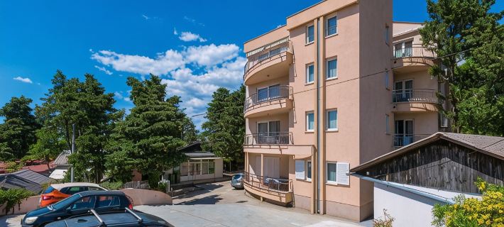 Apartments Villa Vanda Hotels in Selce
