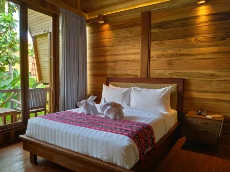 Aloravilla Hotel Lombok Senggigi
