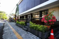Akana Boutique Hotel Hotels near Sidakarya
