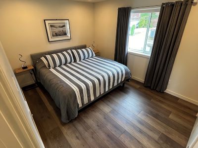 Contemporary One Bedroom Oasis in Downtown Kirkland