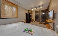Gyeongju Petit House the Gung Pension - 家庭旅館