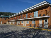Canadas Best Value Inn and Suites Castlegar โรงแรมในคาสเซิลการ์