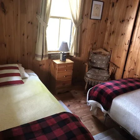 Charming Waterfront Cabin with Mountain View and Private Beach Access!