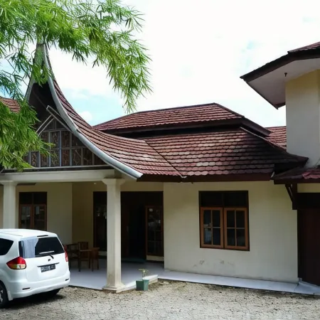 Tan Dirih Hotel Maninjau