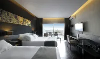 Pinares Panorama Suites, Spa & Convention Center Hôtels à : 
