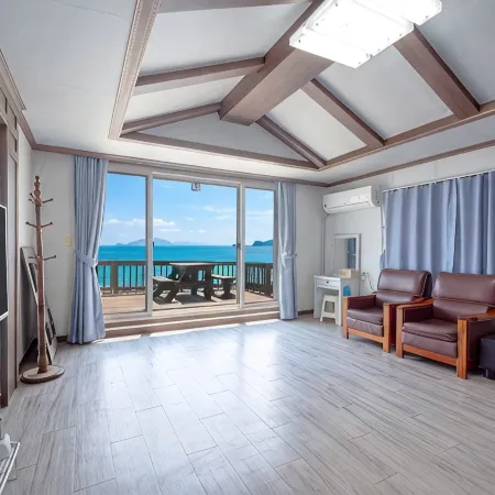 Namhae Padosori Oceanview Pension