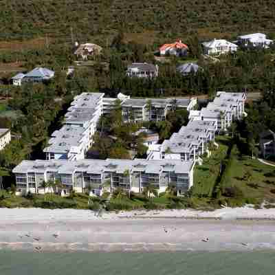 Stylish Beach Escape! Heated Pool, Bikes & Sunshine. Hotel Exterior