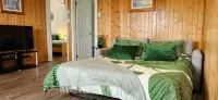 Relaxing 2Br Unit Near Hiking & Scenic Drives Sleeps 5 |Great Cabot Unit 17 - balcony