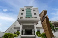OYO 848 Hotel Sutomo - พร้อมอาหารเช้า