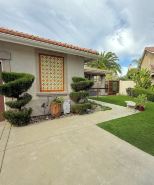 Entire Casita and Cal king bed, sofa bed and kitchen just minutes from Temecula.
