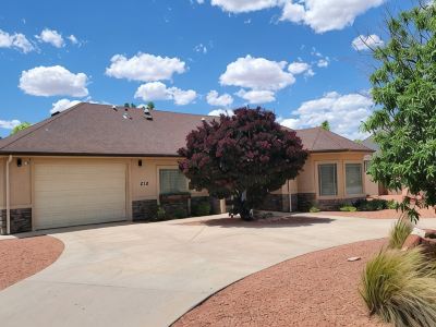 Your Kanab Retreat w/ Hot Tub, Game Room, Pet Friendly